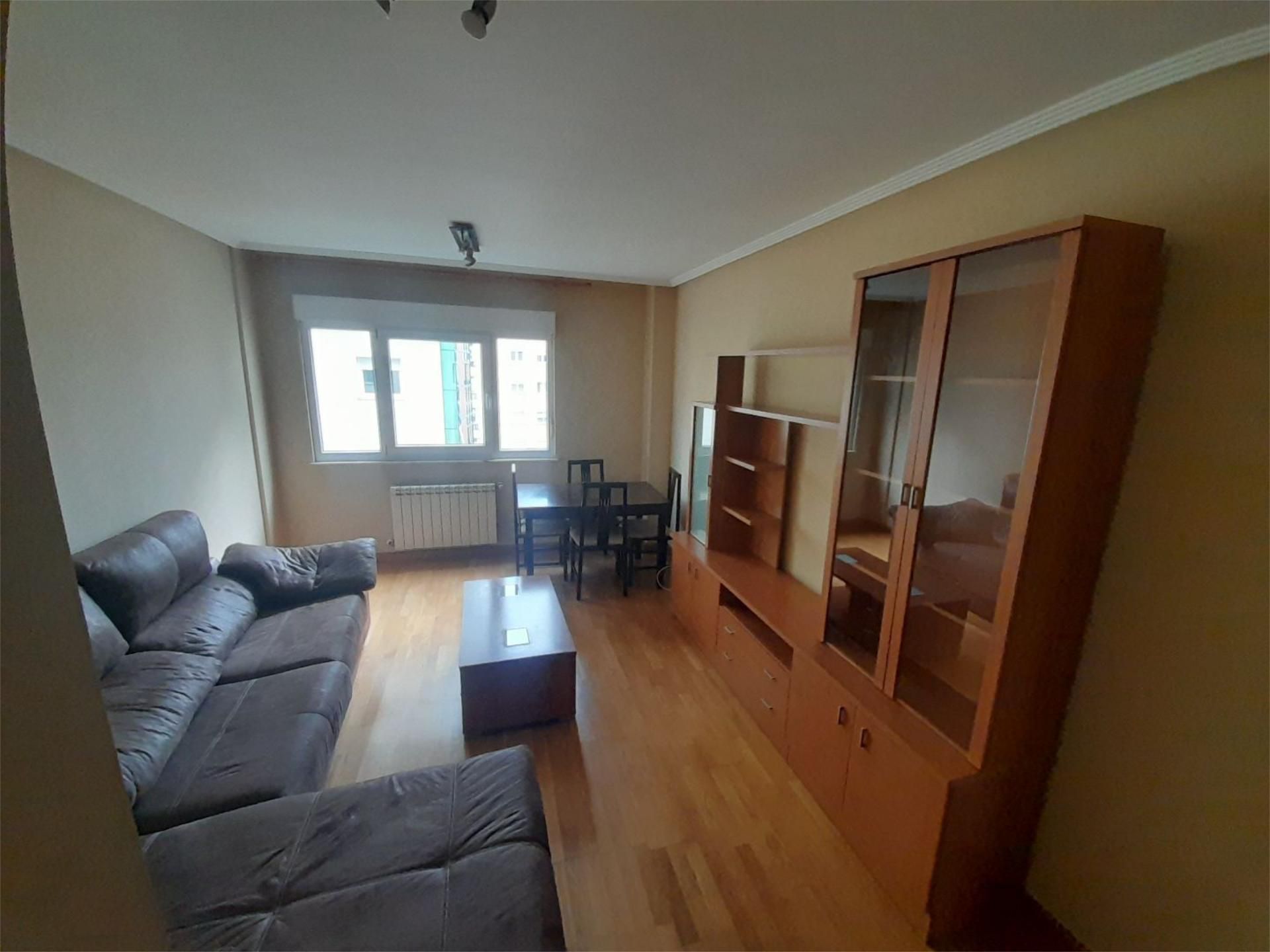 Living room of Flat to rent in Lugo Capital  with Heating, Parquet flooring and Terrace