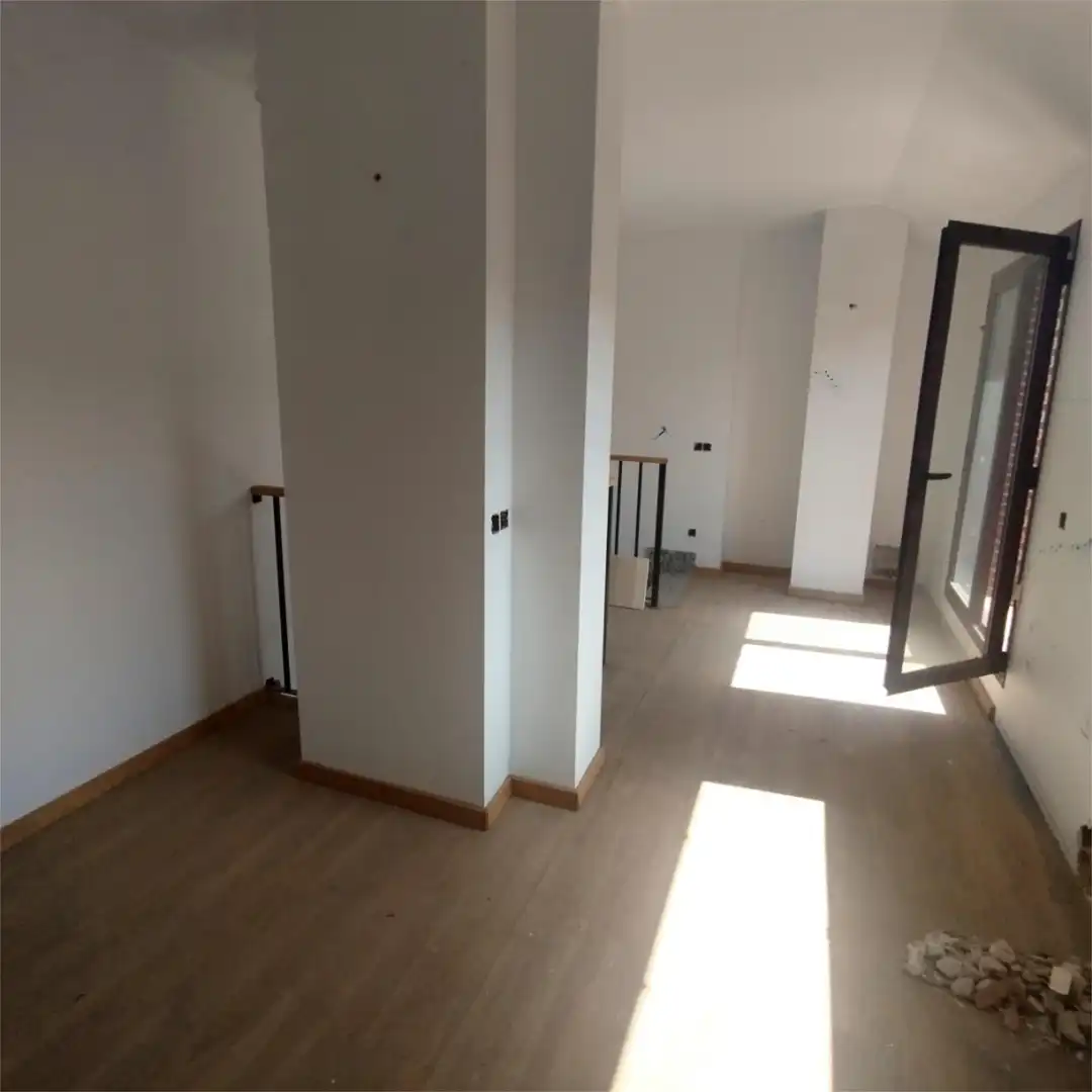 Wohnung zum Verkauf in Calle San Prudencio, 12, Albelda de Iregua Wohnung zum Verkauf in Albelda de Iregua mit Terrasse