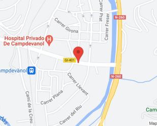 Vista exterior de Casa adosada en venda en Campdevànol amb Calefacció, Jardí privat i Terrassa