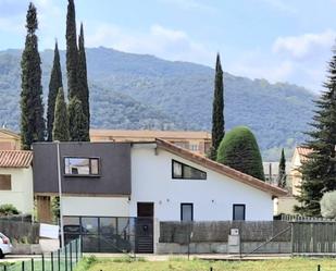 Exterior view of House or chalet for sale in Besalú  with Air Conditioner