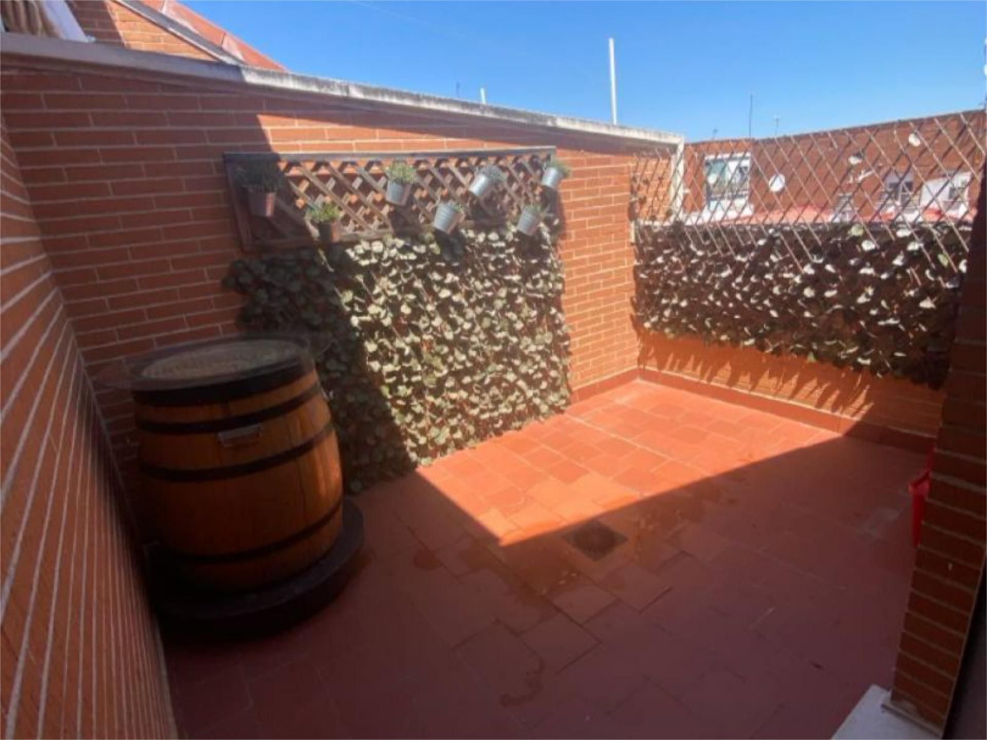 Terrassa de Pis de lloguer en Aranjuez amb Aire condicionat i Terrassa