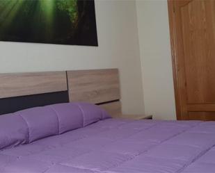 Bedroom of Flat to share in Talavera de la Reina  with Air Conditioner, Heating and Parquet flooring