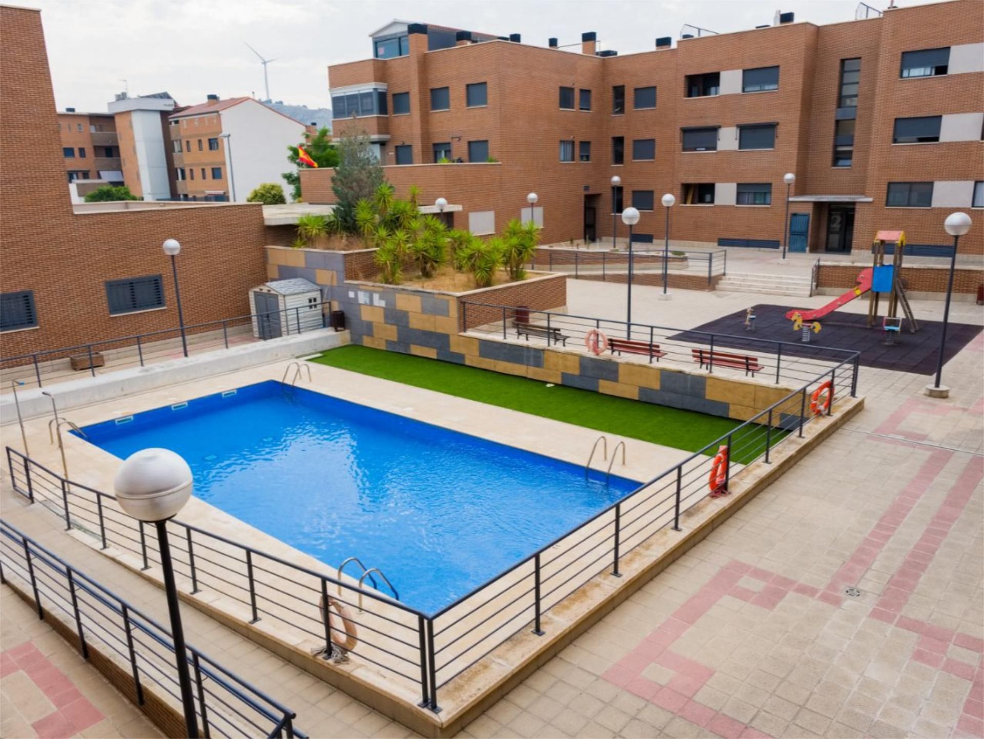 Swimming pool of Flat for sale in Cadrete  with Terrace and Swimming Pool