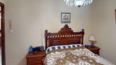 Foto 4 de Casa adosada en venda a Calle Duque Miranda, 6, Caminomorisco, Cáceres