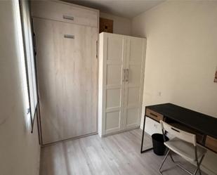 Dormitori de Àtic de lloguer en  Madrid Capital amb Aire condicionat i Terrassa