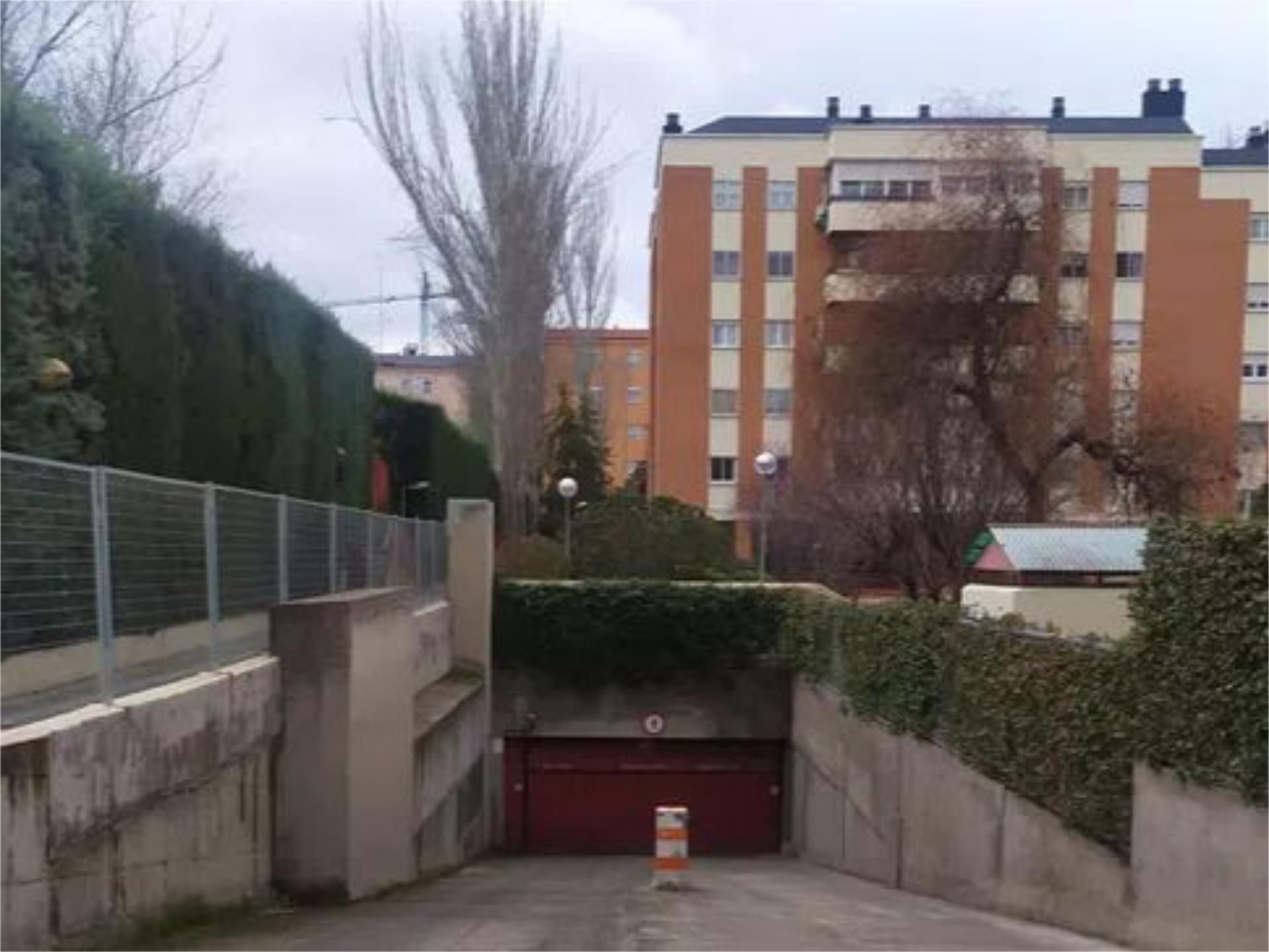 Parking of Garage to rent in  Madrid Capital
