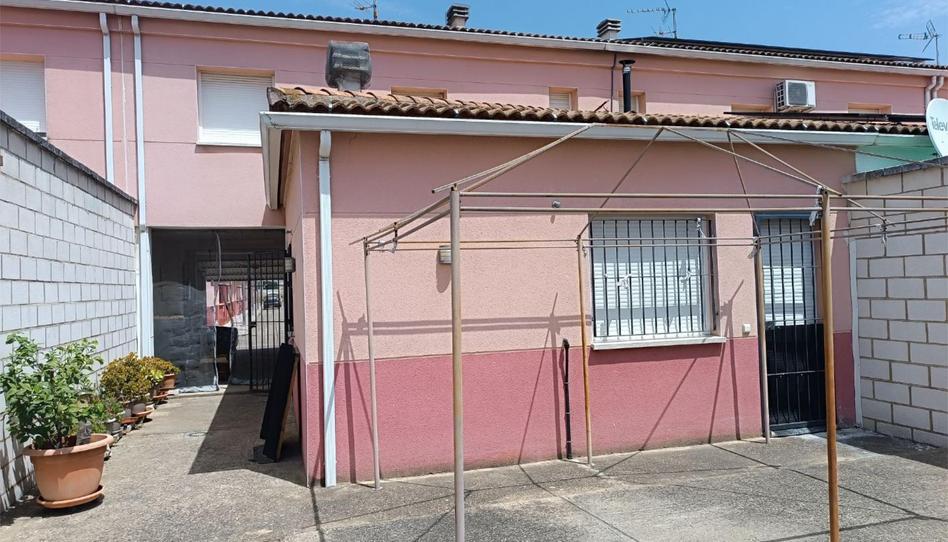 Photo 1 of Flat for sale in Calle Libertad, 16, Madrigalejo, Cáceres