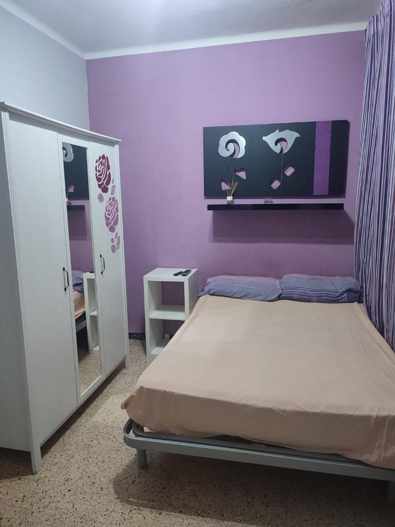 Dormitori de Pis per a compartir en Esplugues de Llobregat amb Aire condicionat, Terrassa i Rentadora
