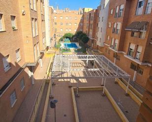 Pis de lloguer a Calle Corral del Moro, 1, Pino Montano - Consolación