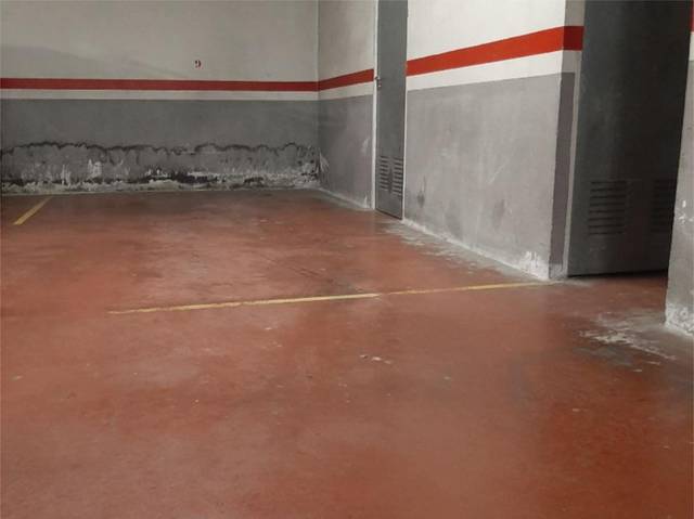 Garaje en Alquiler en Carrer de les Roses, 23 en La Bordeta