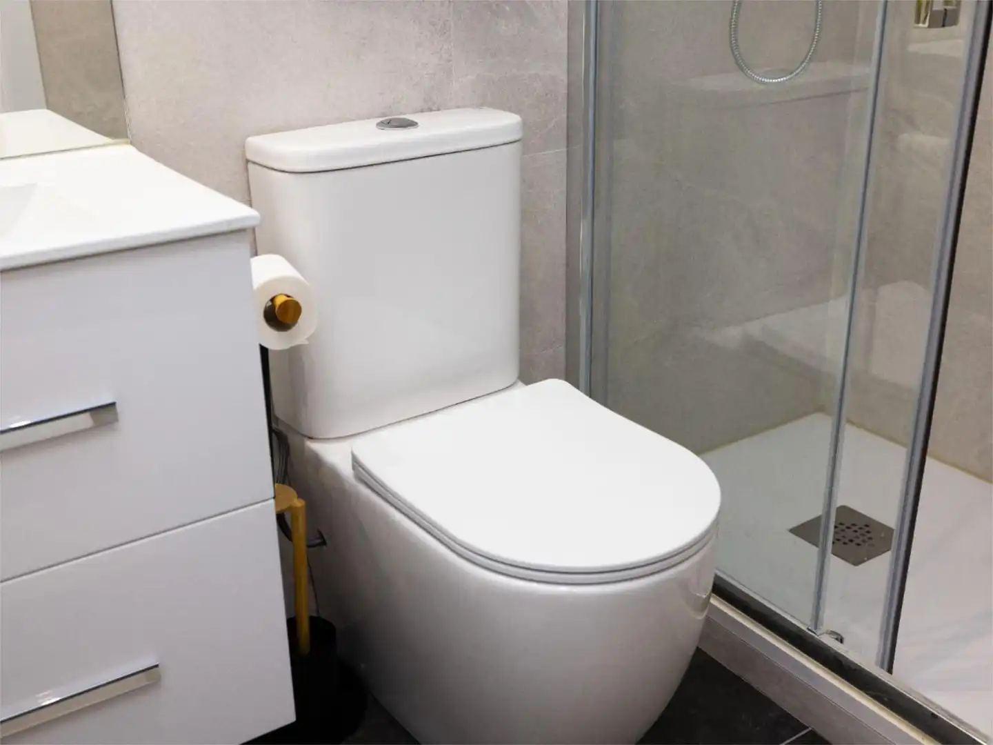 Apartament de lloguer a Avenida de la Osa Mayor, 32, Aravaca Bany de Apartament de lloguer en Madrid amb Aire condicionat, Calefacció i Moblat