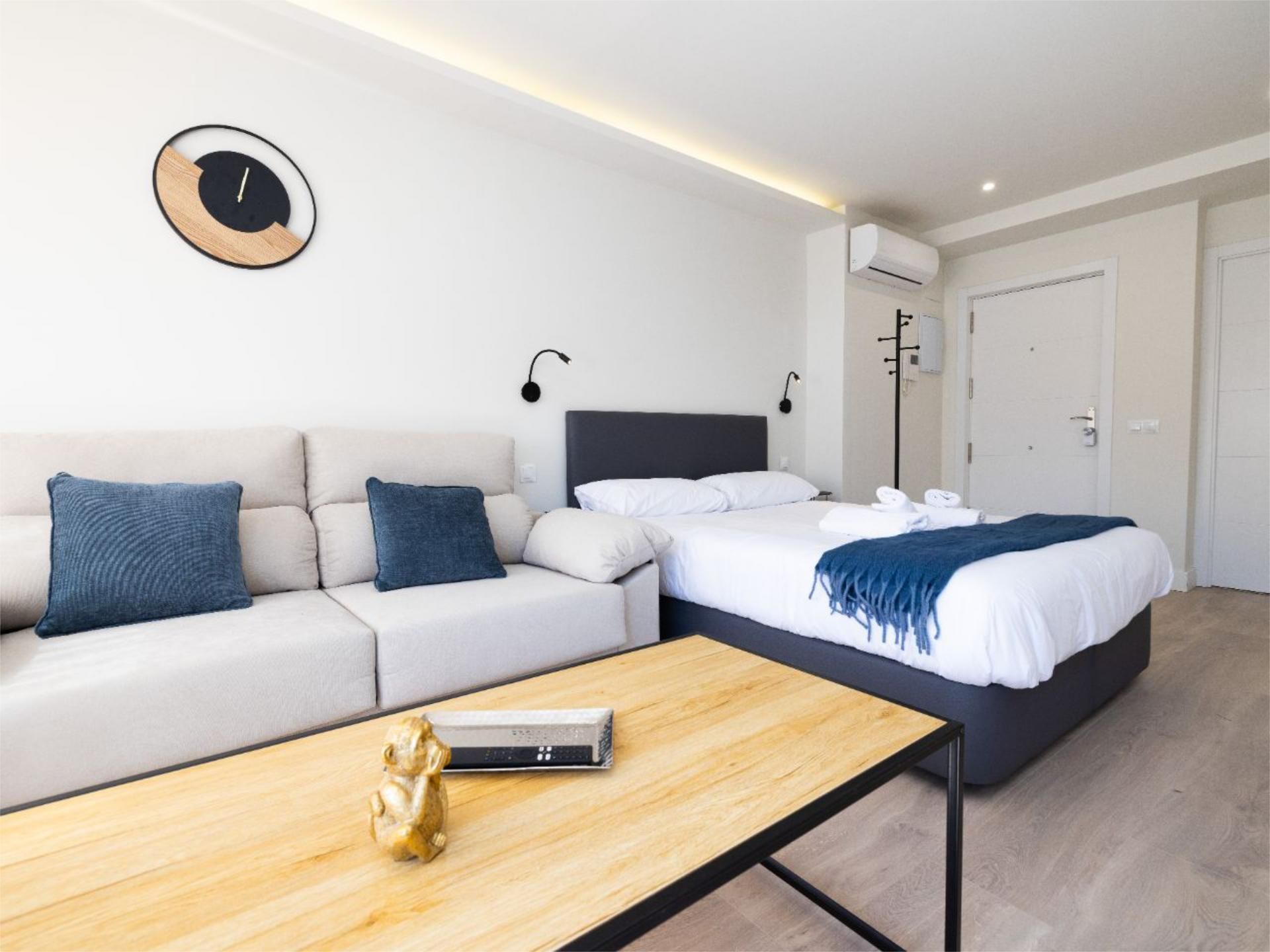 Bedroom of Flat to rent in  Madrid Capital  with Air Conditioner, Heating and Furnished