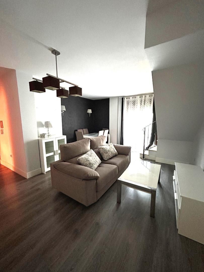 Living room of Flat for sale in  Jaén Capital  with Terrace and Furnished