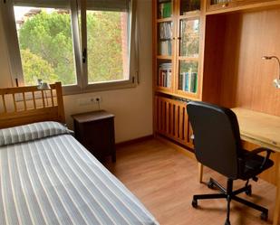Bedroom of Flat to share in Sant Cugat del Vallès  with Heating, Private garden and Parquet flooring
