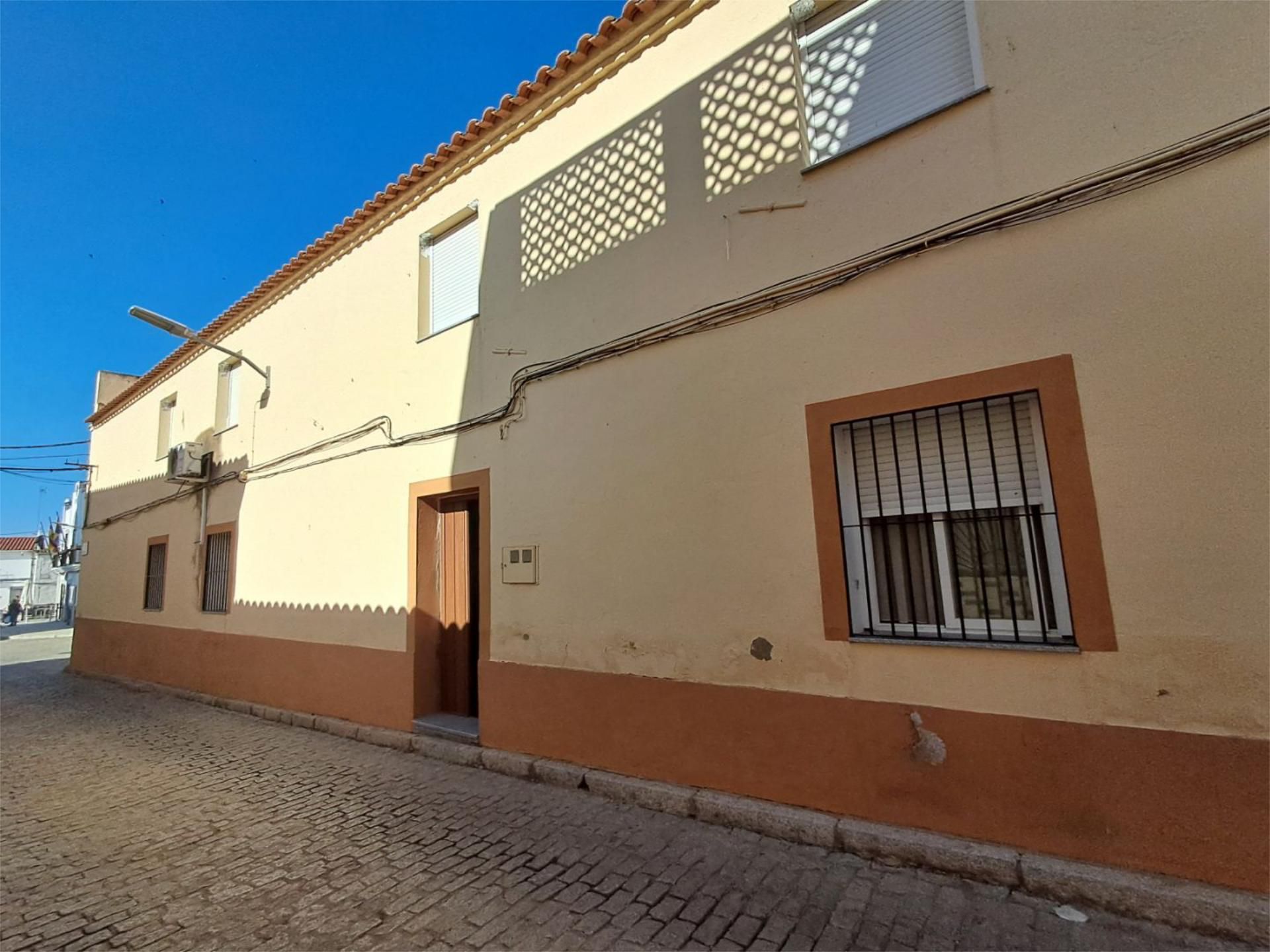 Exterior view of Single-family semi-detached for sale in Higuera de la Serena  with Air Conditioner, Storage room and Furnished