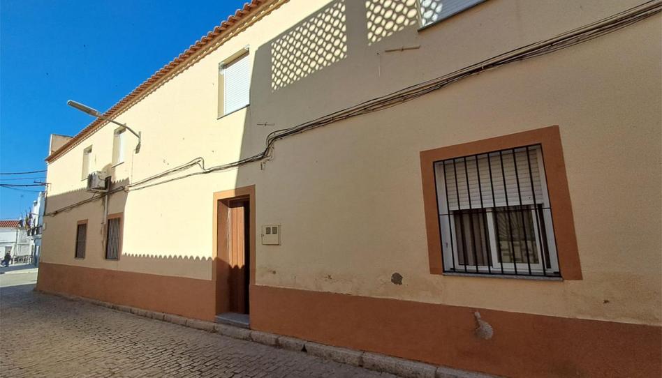 Foto 1 de Casa adosada en venda a Plaza España, 6, Higuera de la Serena, Badajoz