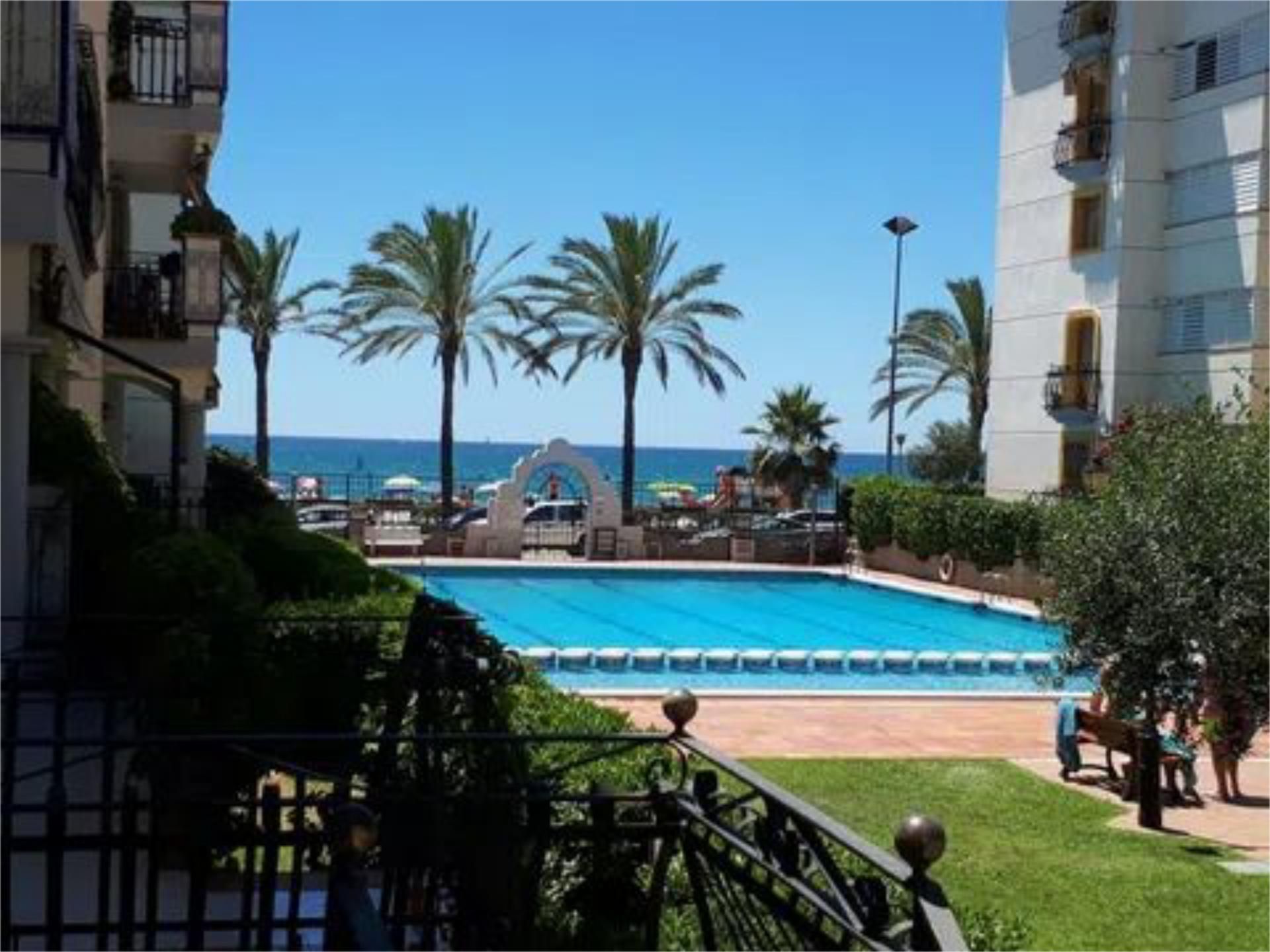 Swimming pool of Flat to rent in Calafell  with Air Conditioner, Heating and Private garden