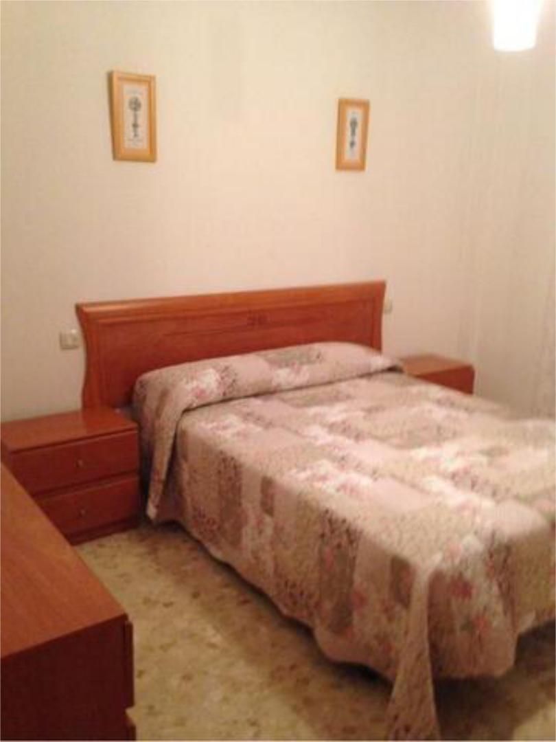 Bedroom of Flat to rent in Antequera