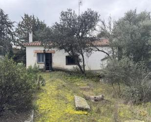 Exterior view of House or chalet for sale in Chapinería  with Private garden and Swimming Pool