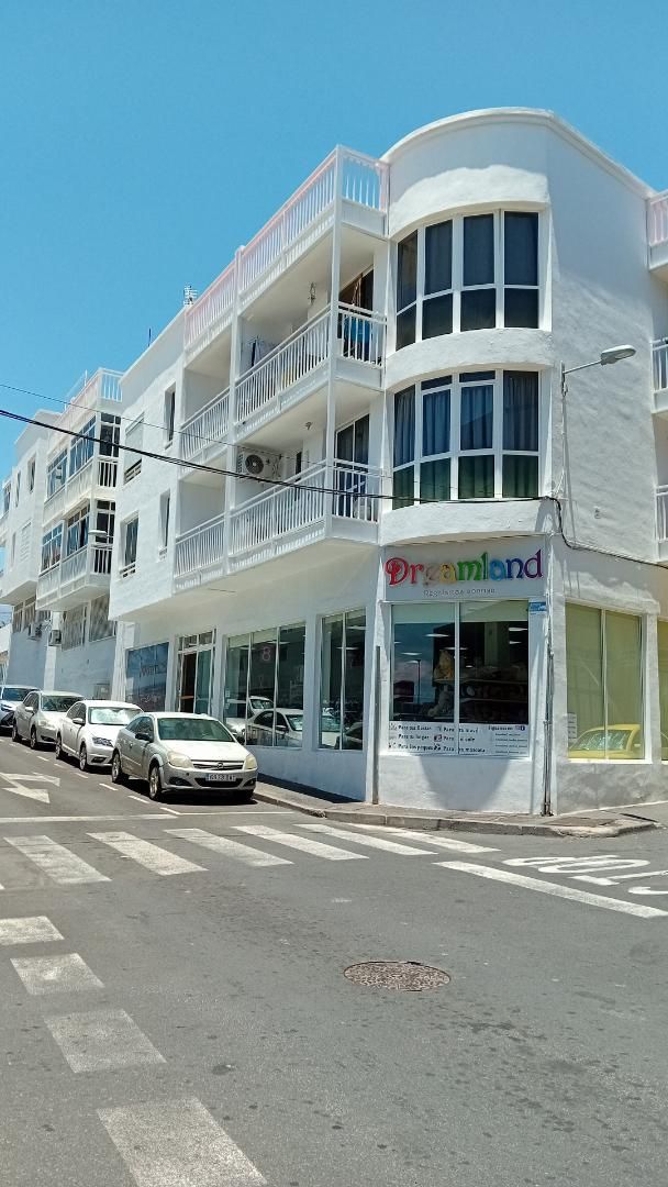 Apartament per a compartir en Granadilla de Abona amb Moblat, Forn i Rentadora