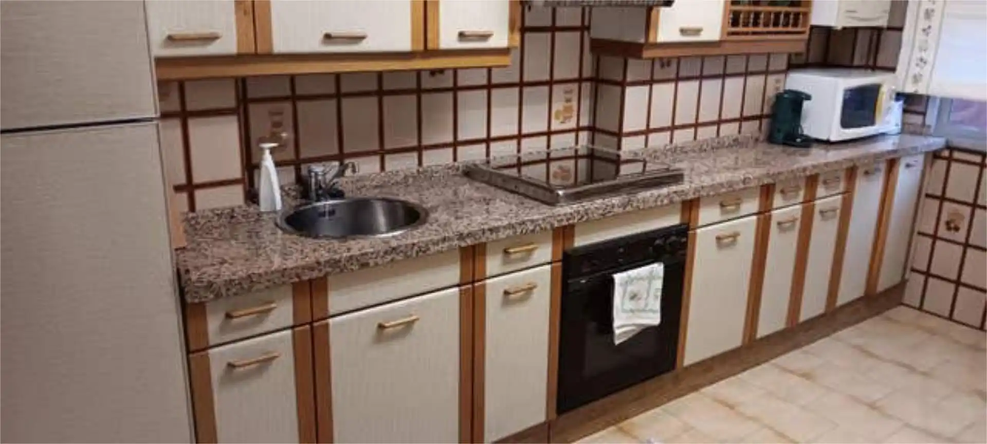 Flat for sale in Compostilla - Columbrianos Kitchen of Flat for sale in Ponferrada with Heating, Terrace and Storage room