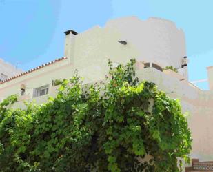 Vista exterior de Casa o xalet en venda en La Manga del Mar Menor amb Calefacció, Terrassa i Traster