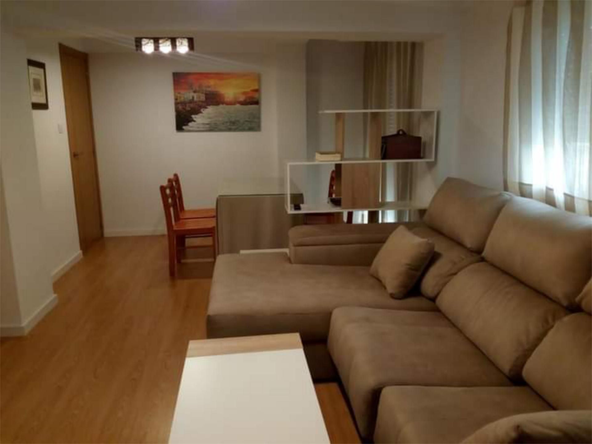 Living room of Flat for sale in  Cádiz Capital  with Parquet flooring and Storage room