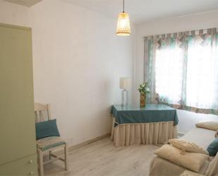 Bedroom of Single-family semi-detached to share in Umbrete  with Air Conditioner, Parquet flooring and Furnished