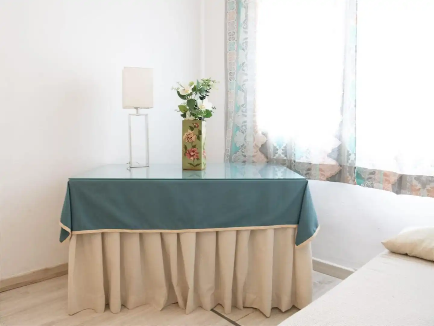 Habitación en Calle Alcalde Fernando Garcia Delgado, 11, Umbrete Habitación de Casa adosada para compartir en Umbrete con Aire acondicionado, Parquet y Amueblado