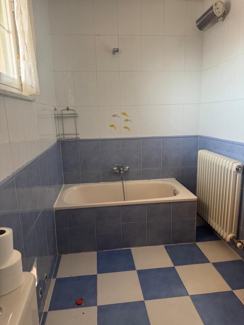 Bathroom of House or chalet for sale in Aldeatejada  with Air Conditioner, Terrace and Swimming Pool