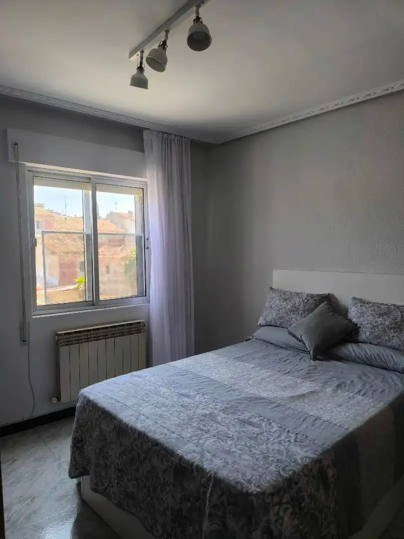 Dormitori de Casa adosada en venda en Baltanás amb Calefacció, Parquet i Traster