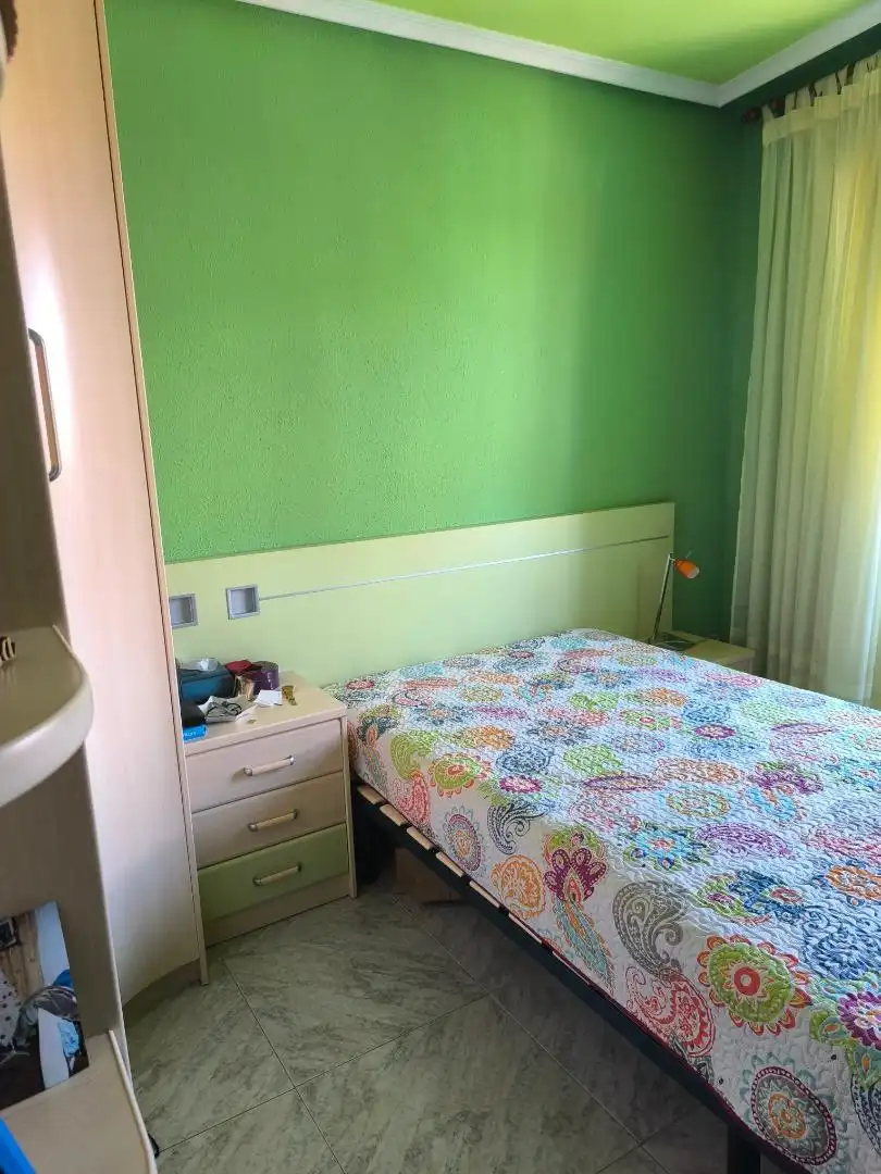 Dormitori de Casa adosada en venda en Baltanás amb Calefacció, Parquet i Traster