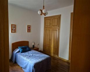 Bedroom of Flat to share in Soria Capital   with Heating, Parquet flooring and Furnished