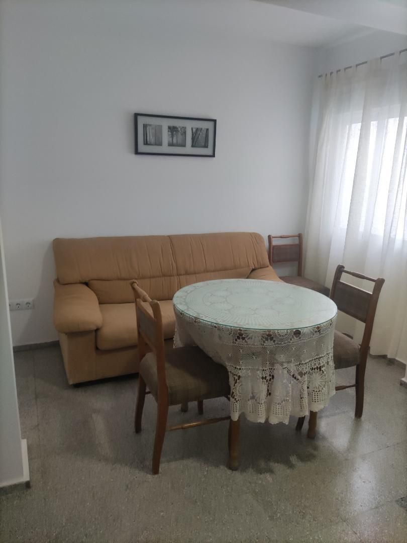 Sala d'estar de Pis de lloguer en  Córdoba Capital amb Aire condicionat, Calefacció i Moblat