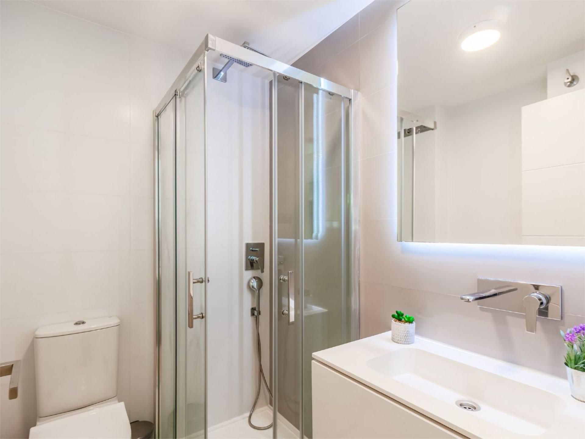 Enorme oferta de Pisos en venta con piscina en Playa Mil Palmeras