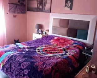 Dormitori de Casa adosada en venda en Alicante / Alacant amb Calefacció, Jardí privat i Terrassa