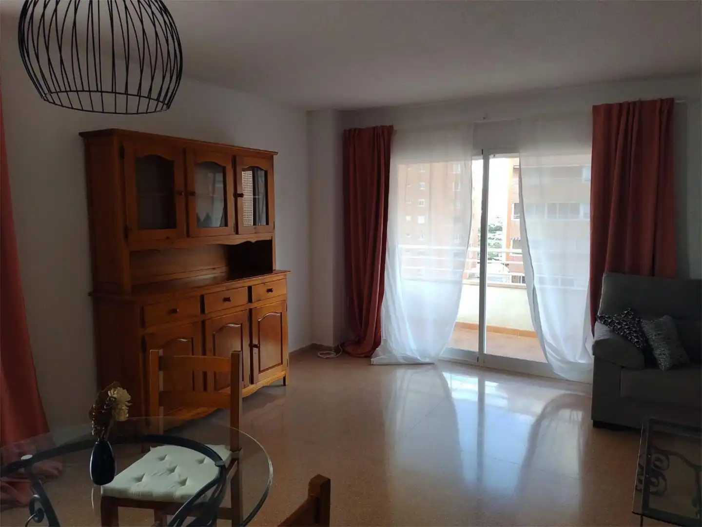 Dormitori de Apartament de lloguer en Alicante / Alacant amb Jardí privat, Terrassa i Piscina