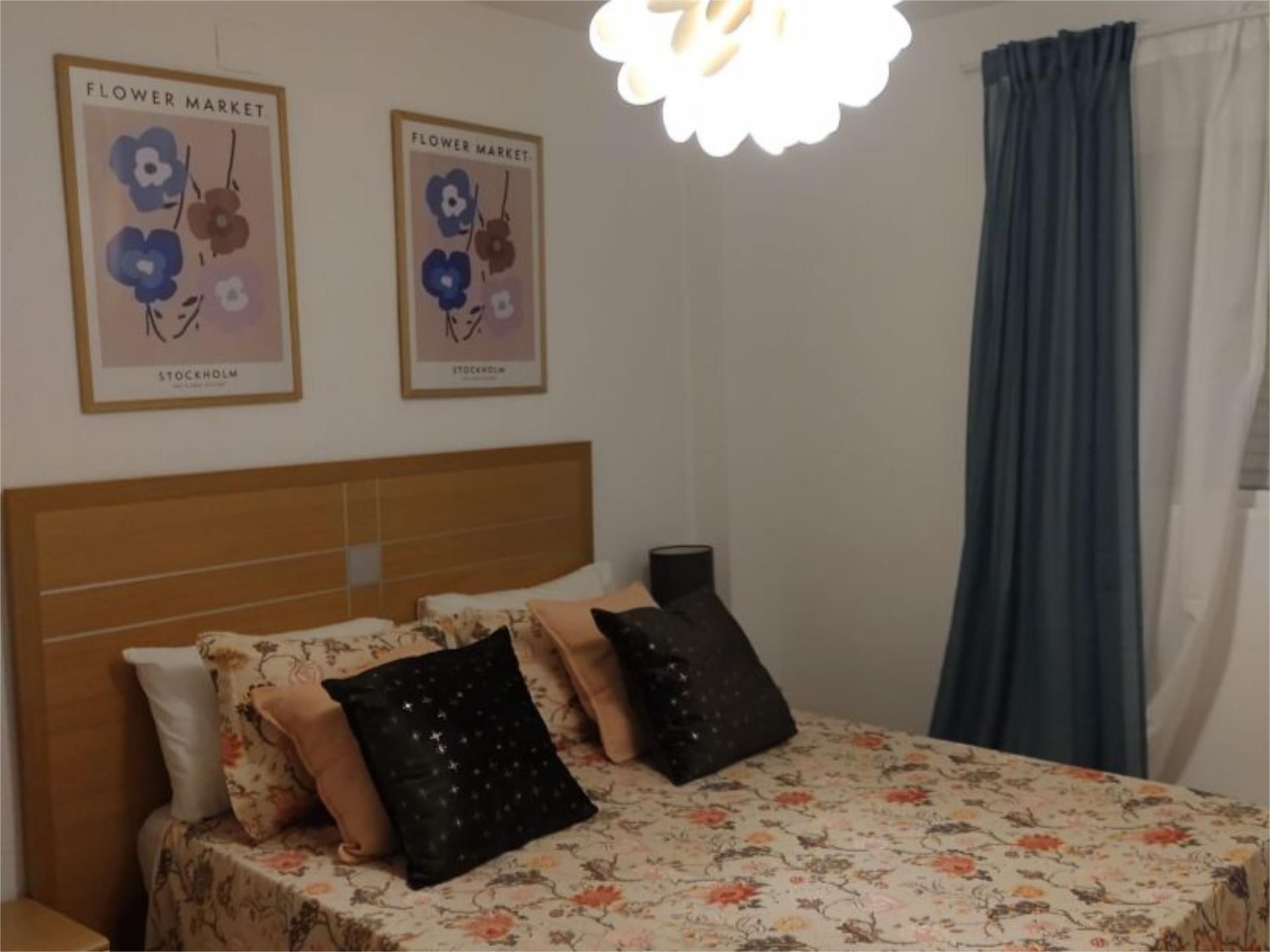 Dormitori de Apartament de lloguer en Alicante / Alacant amb Jardí privat, Terrassa i Piscina