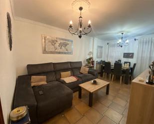 Sala d'estar de Casa adosada en venda en Alhaurín de la Torre amb Aire condicionat i Terrassa