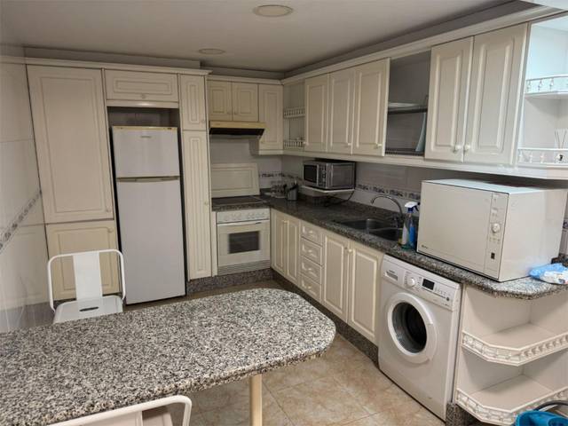 Estudio en Alquiler en Carrer de Pablo Iglesias, 3 en Zona Avenida del Mar