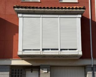Exterior view of House or chalet for sale in Santa María del Páramo  with Heating, Private garden and Parquet flooring