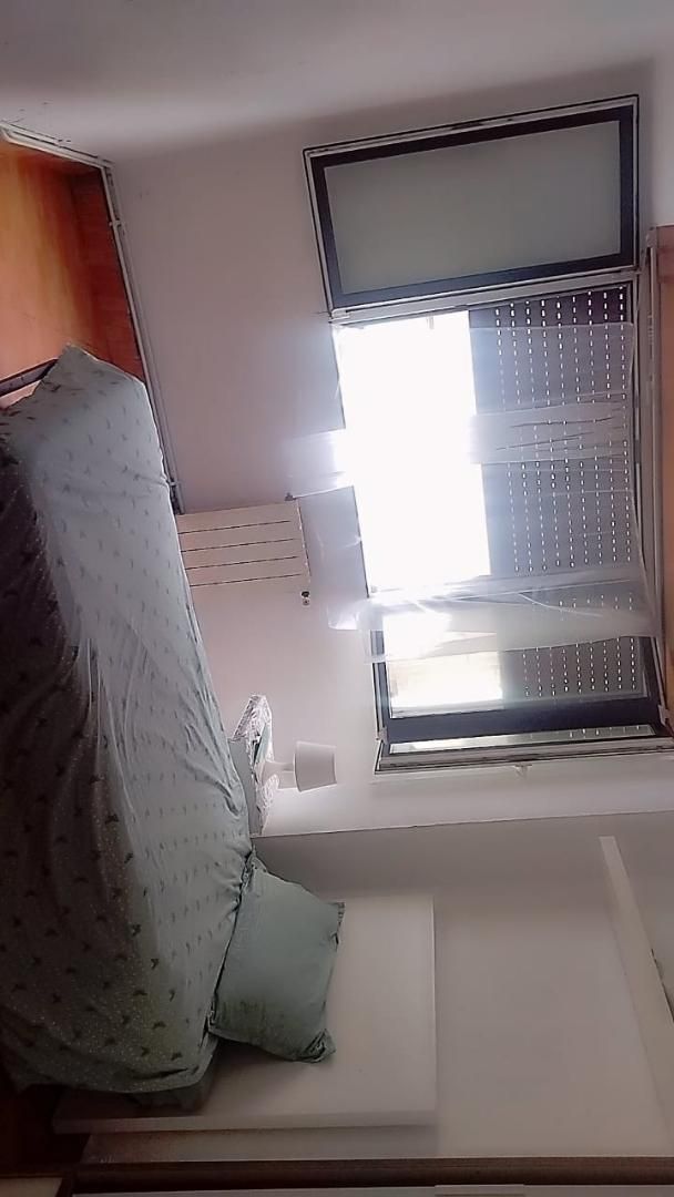 Bedroom of Flat to share in Portugalete  with Washing machine