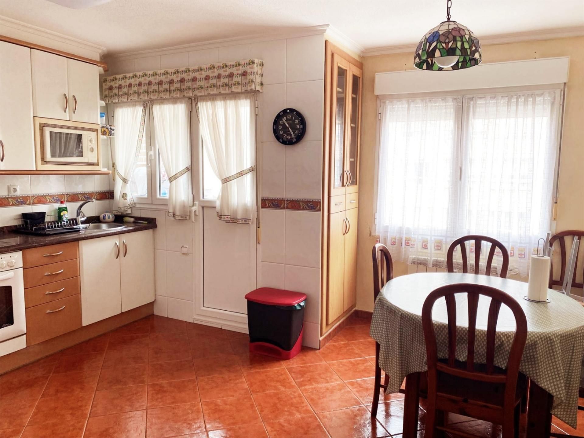 Flat to rent in Avenida de Torcuato Fernández Miranda, 18, El Bibio - Parque