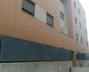 Exterior view of Flat for sale in Mairena del Aljarafe  with Air Conditioner, Heating and Private garden