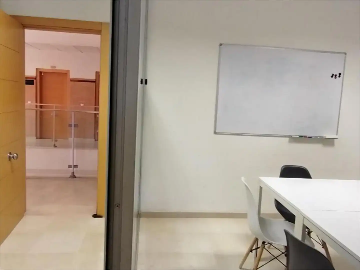 Oficina de alquiler en Avenida Blas Infante, 1, Centro Oficina de alquiler en Tomares