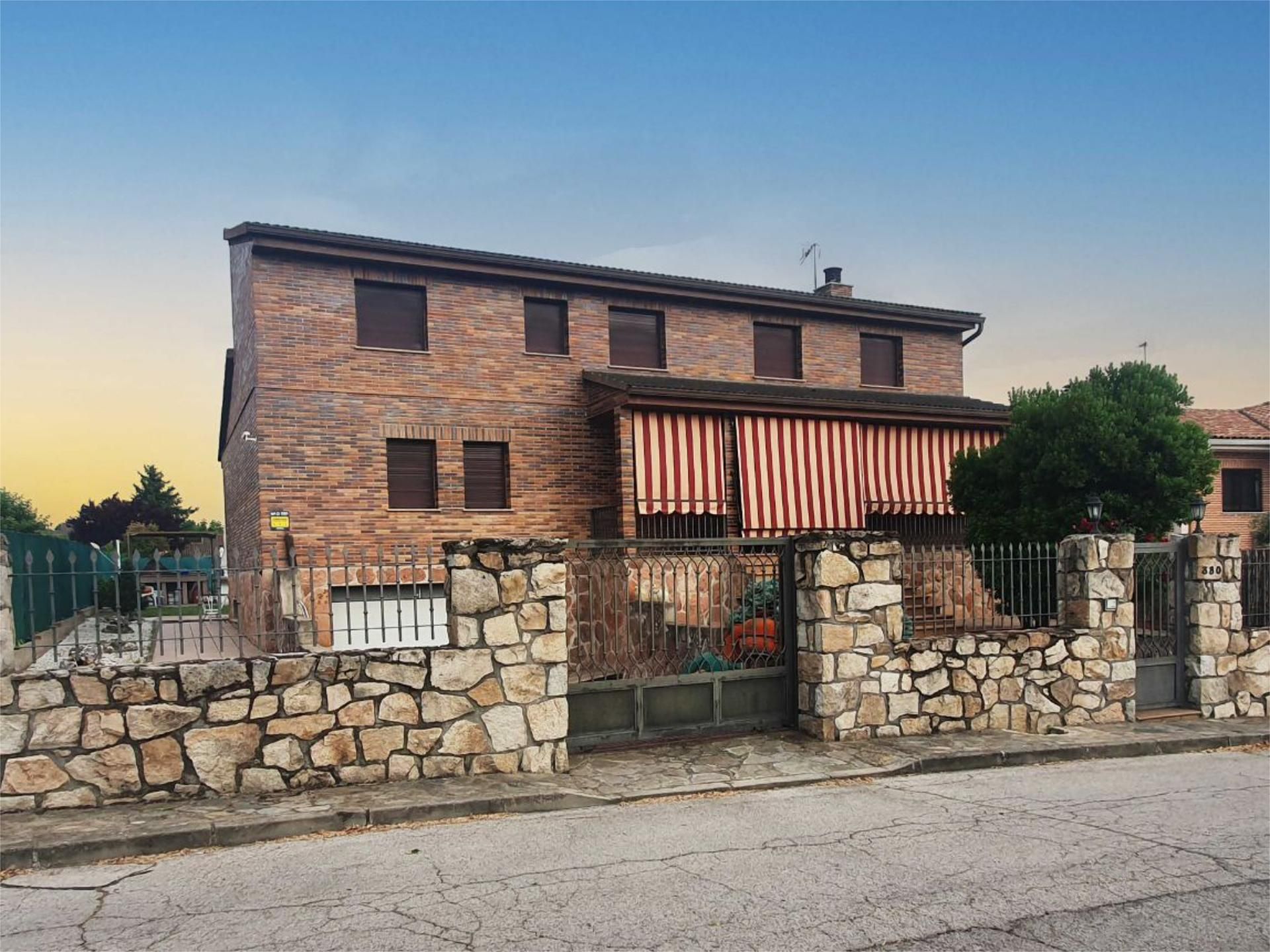 Exterior view of House or chalet for sale in Uceda  with Swimming Pool