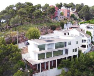 Vista exterior de Casa adosada en venda en Castellar del Vallès amb Terrassa