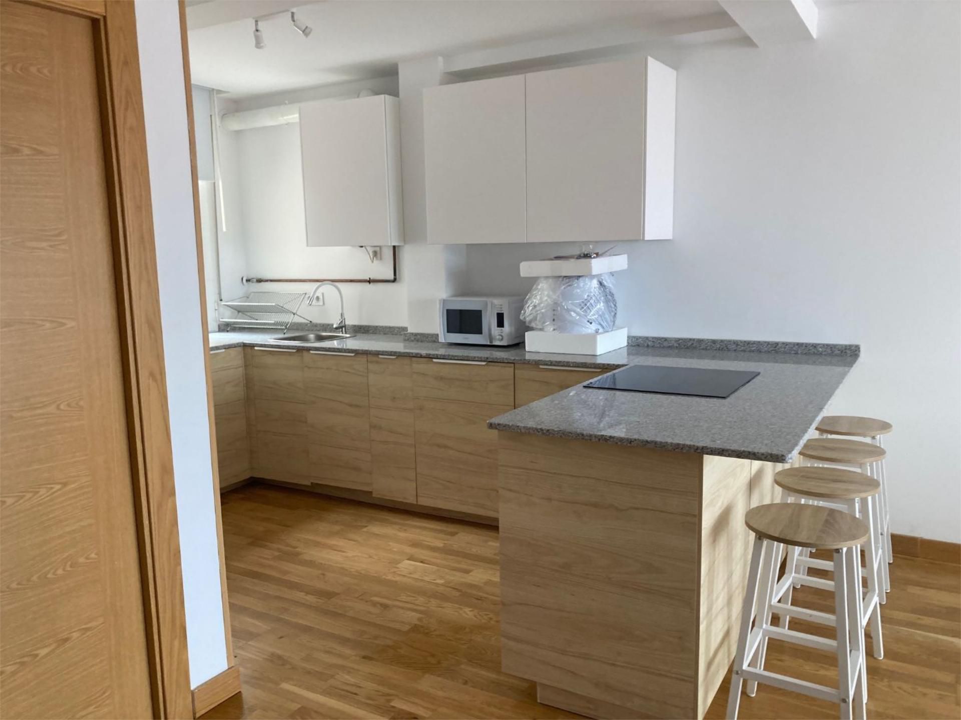 Kitchen of Flat to rent in Zamora Capital   with Heating, Parquet flooring and Furnished
