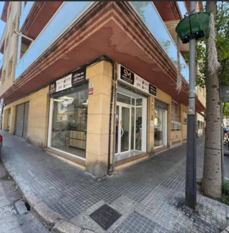 Local comercial en Alquiler en Passeig de Vilanova, 12 en Santa Maria - L'Eixample - Sud Sumella