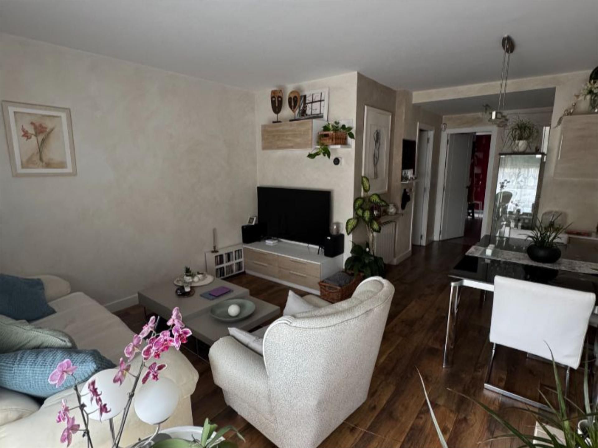 Living room of Flat for sale in Villanueva de la Cañada  with Air Conditioner and Balcony